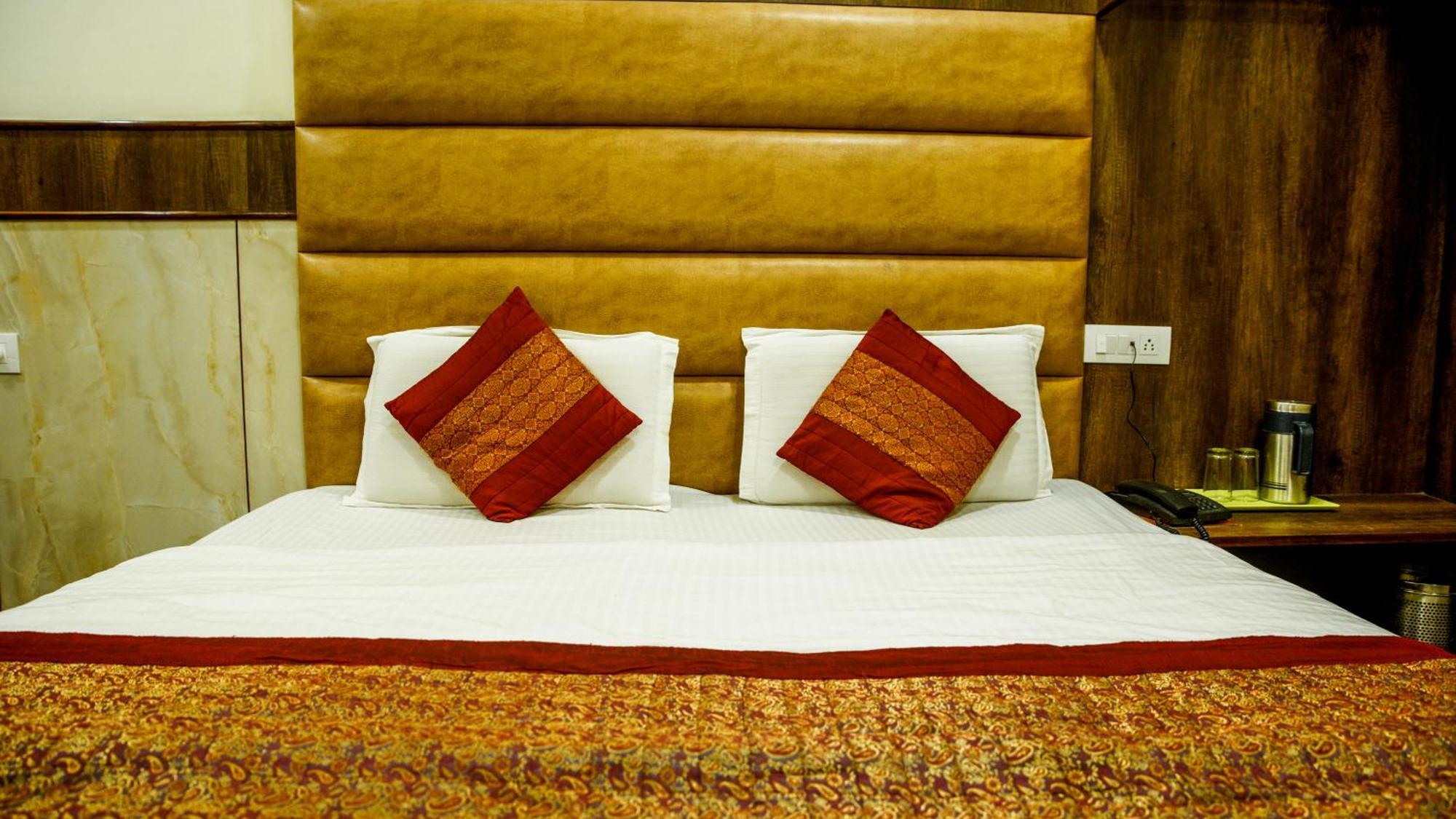 Hotel Raghunath Jammu Exterior photo